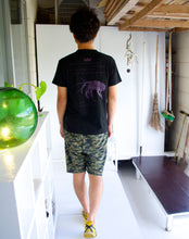 画像をギャラリービューアに読み込む, 図鑑Tシャツ<BR>BLACK<BR>ヤシガニ